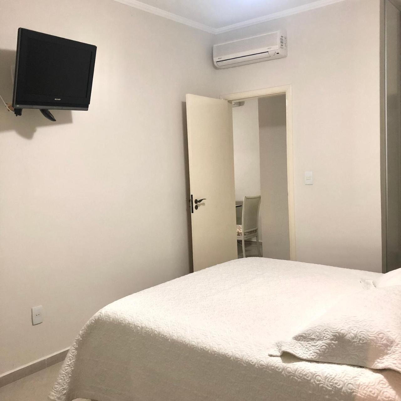 Condominio Grand Beach Ubatuba Kültér fotó