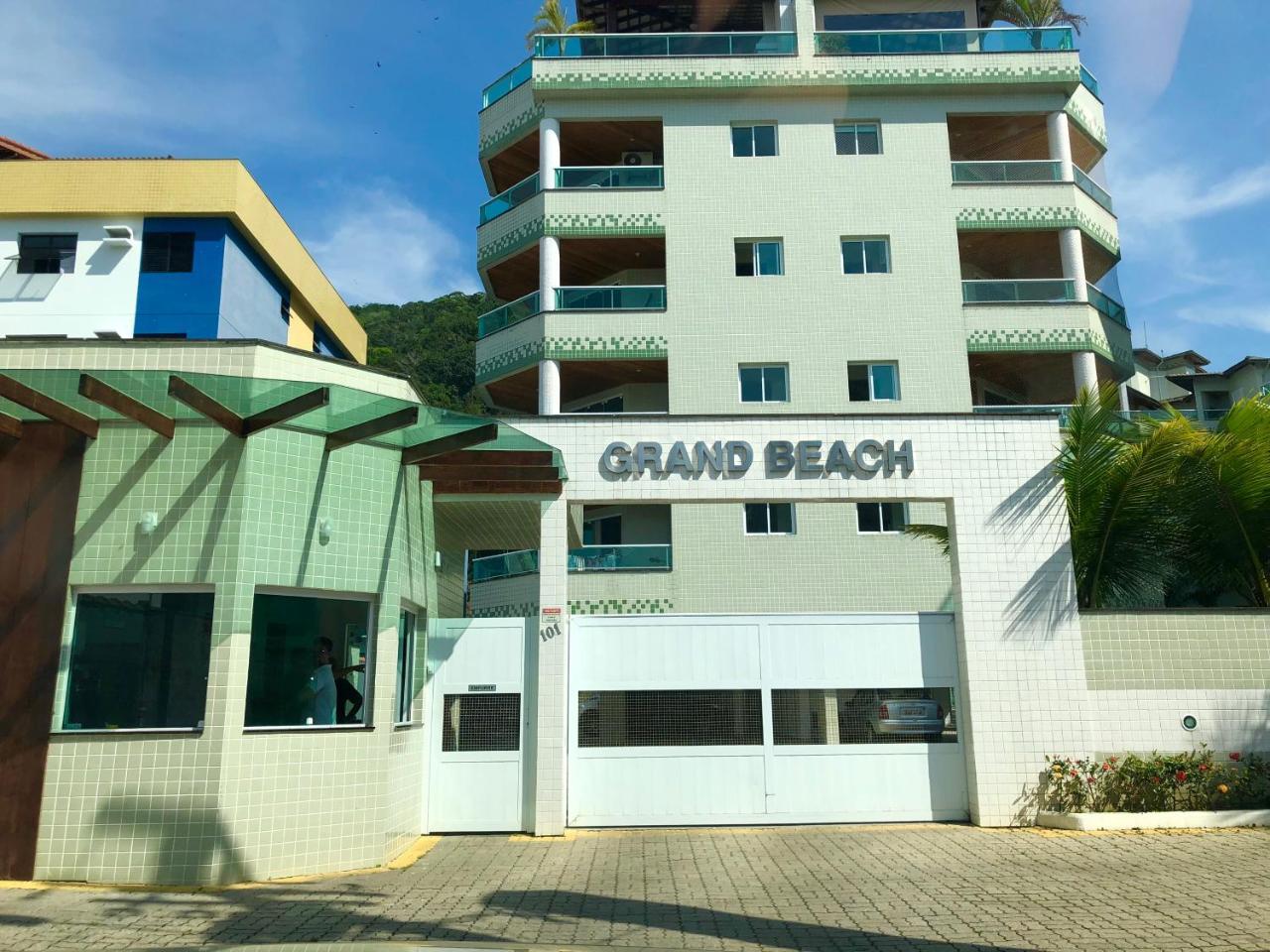 Condominio Grand Beach Ubatuba Kültér fotó