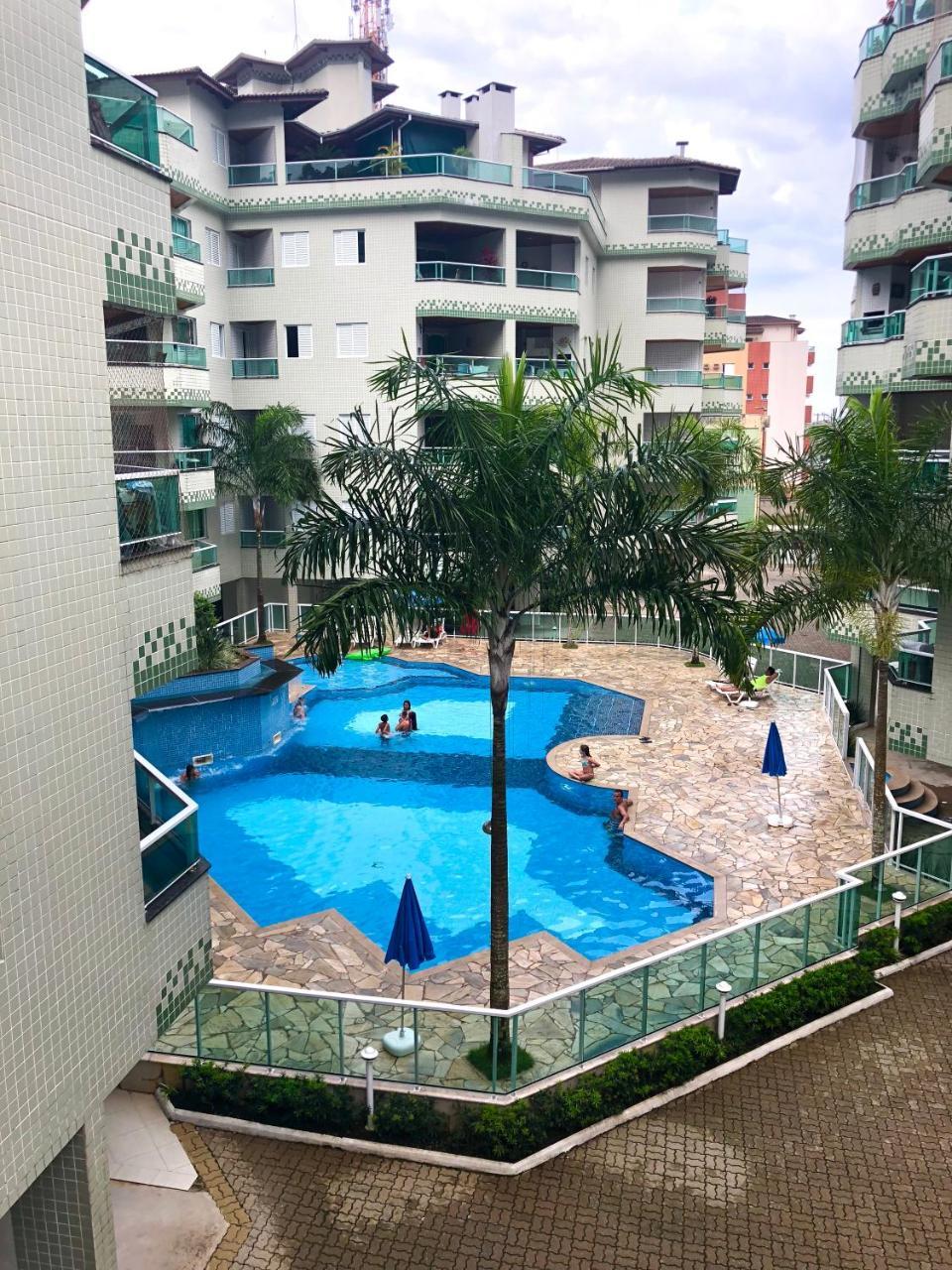 Condominio Grand Beach Ubatuba Kültér fotó
